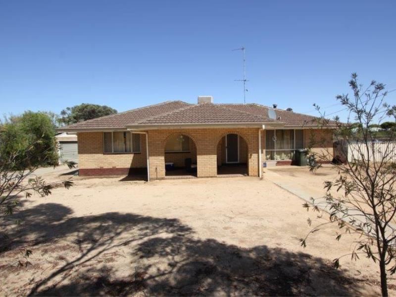 4 Cassia Street, Merredin