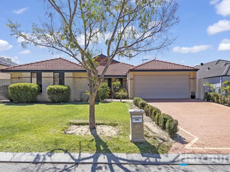 49 Archimedes Crescent, Tapping
