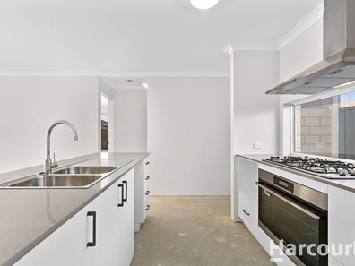 17 Coppin Way, South Yunderup WA 6208