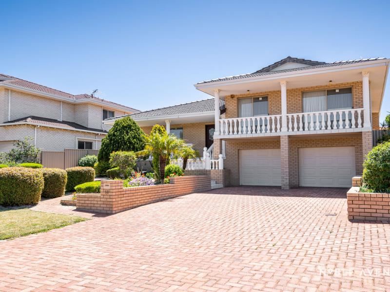 10 Ashmore Way, Sorrento WA 6020