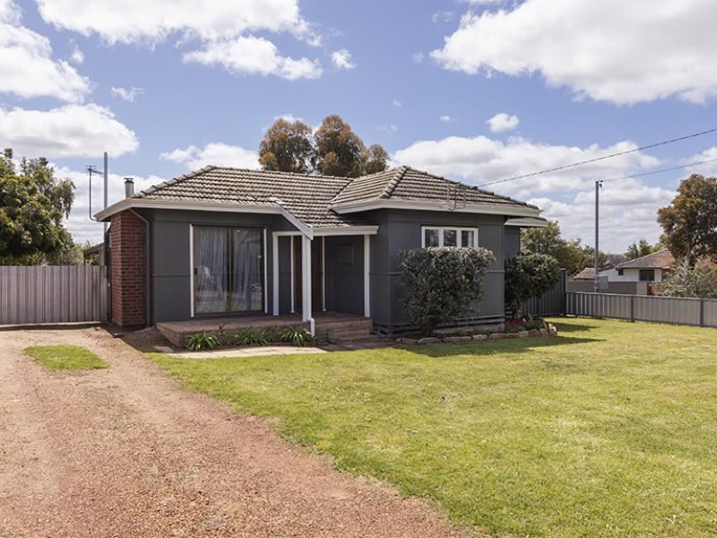 22 Lock Street, Narrogin WA 6312