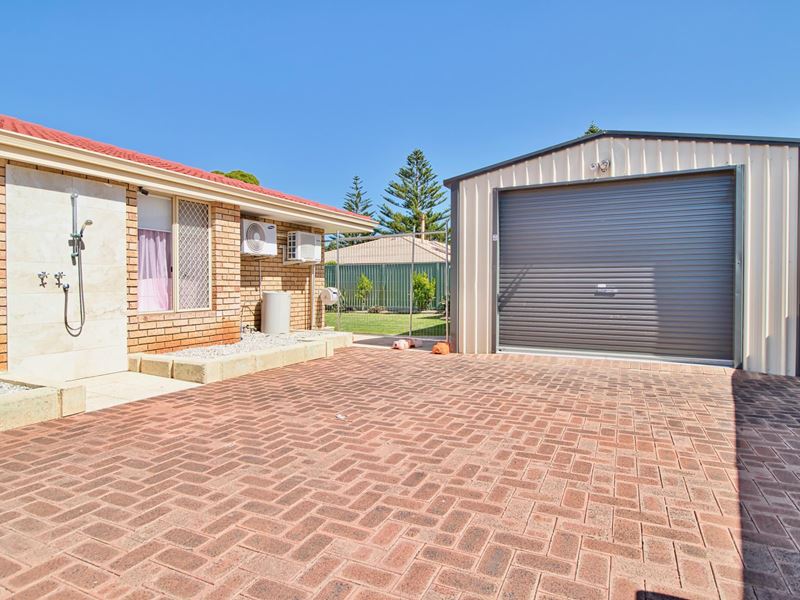 22 Bolivar Court, Safety Bay WA 6169