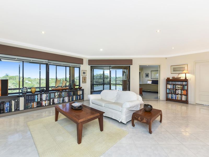 33 San Javier Circle, Secret Harbour