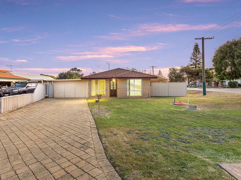 18 Bannon Street, Singleton WA 6175