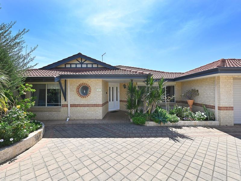 33 Geoff Russell Avenue, Kinross