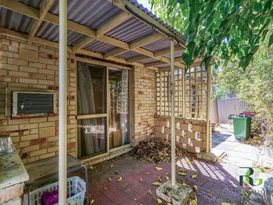 16 Collick Street, Hilton WA 6163