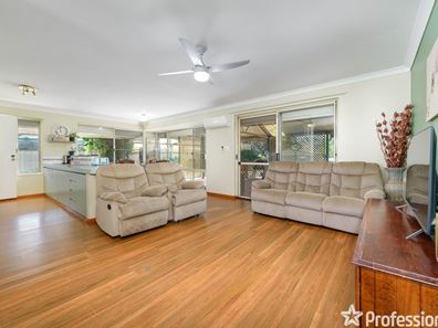 30 Whitehead Street, Singleton WA 6175