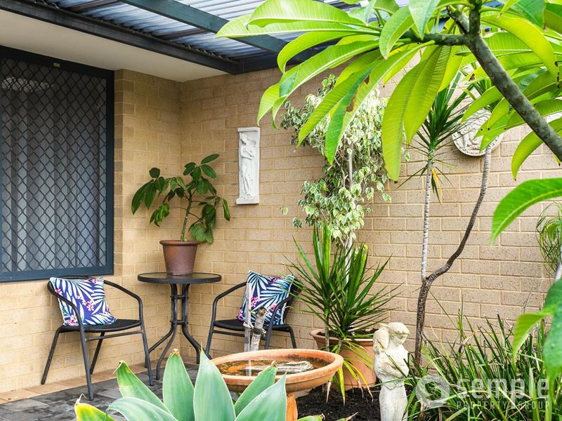 13 Dorrigo Way, South Lake