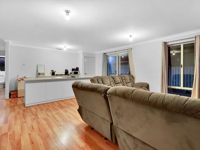 5B Joyner Way, Armadale WA 6112