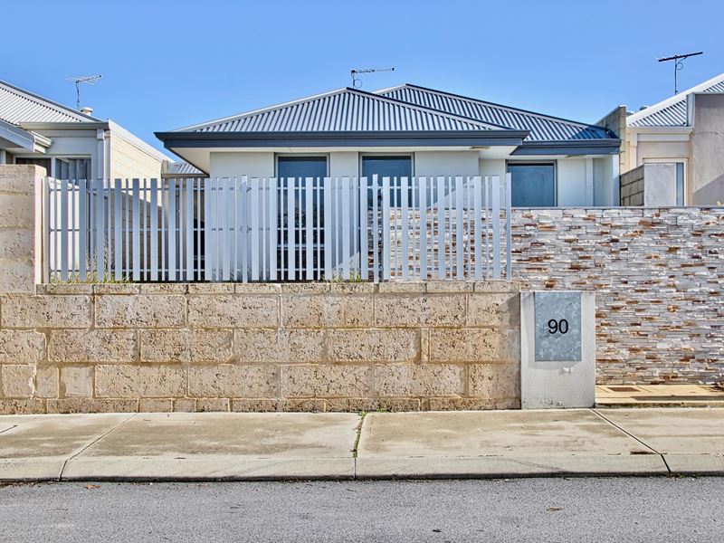 90 Kingscliff Drive, Golden Bay WA 6174