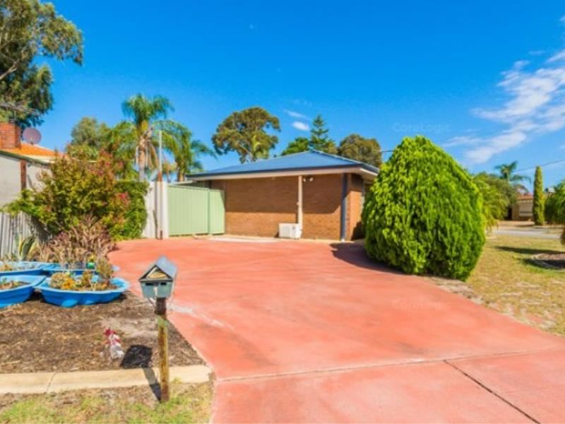1 Silver Mallee Close, Camillo