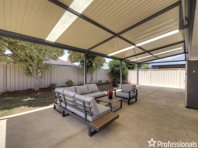 6 Anomala Avenue, Wattle Grove