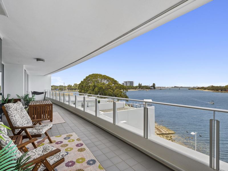 402/5 Marco Polo Drive, Mandurah