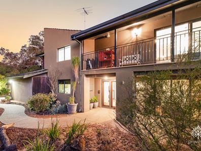 2 Sherborne Road, Gooseberry Hill WA 6076