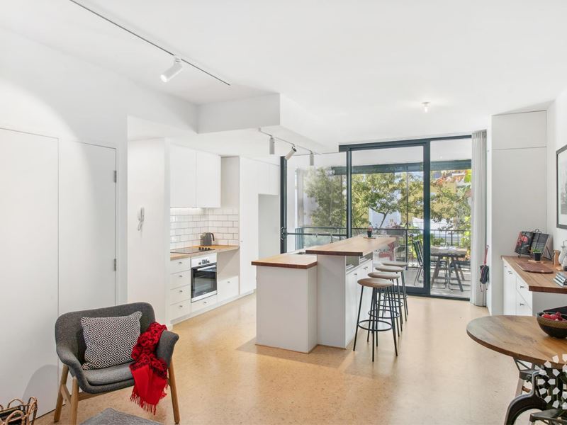 Unit 6/2 Beazley Way, White Gum Valley