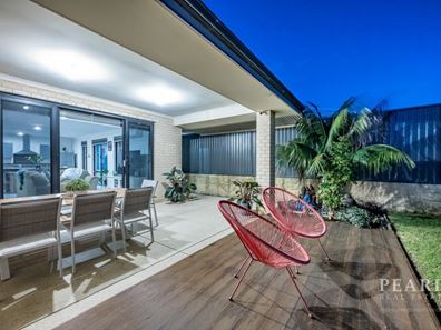 20 Cosmia Grove, Jindalee WA 6036