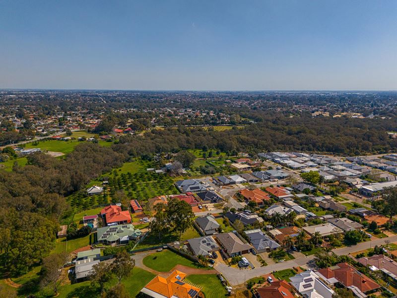 74 River  Avenue, Maddington