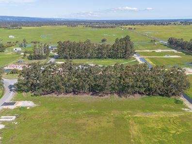 227/ Hasluck Circuit, North Dandalup WA 6207