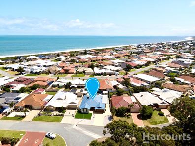 16 Peron Place, San Remo WA 6210