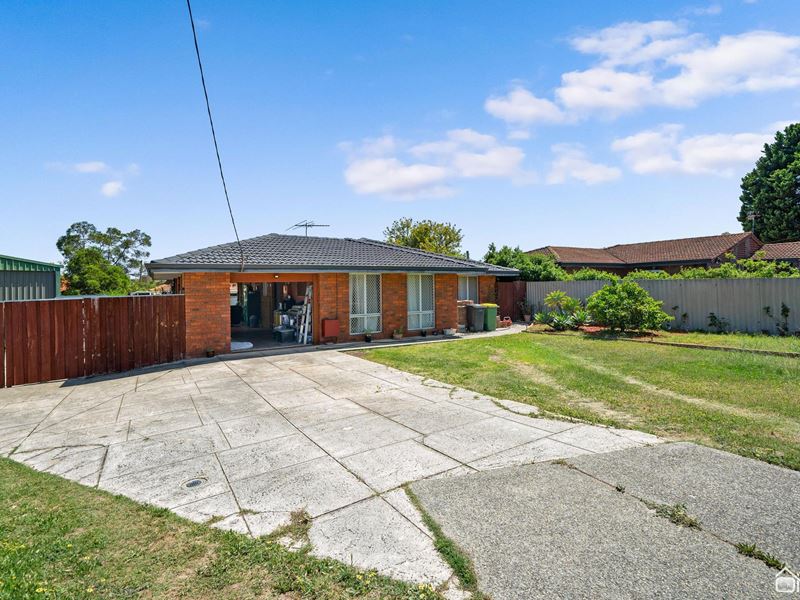 7 Davies Court, Gosnells WA 6110