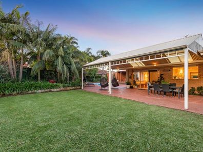 4 Jay Grove, Ballajura WA 6066