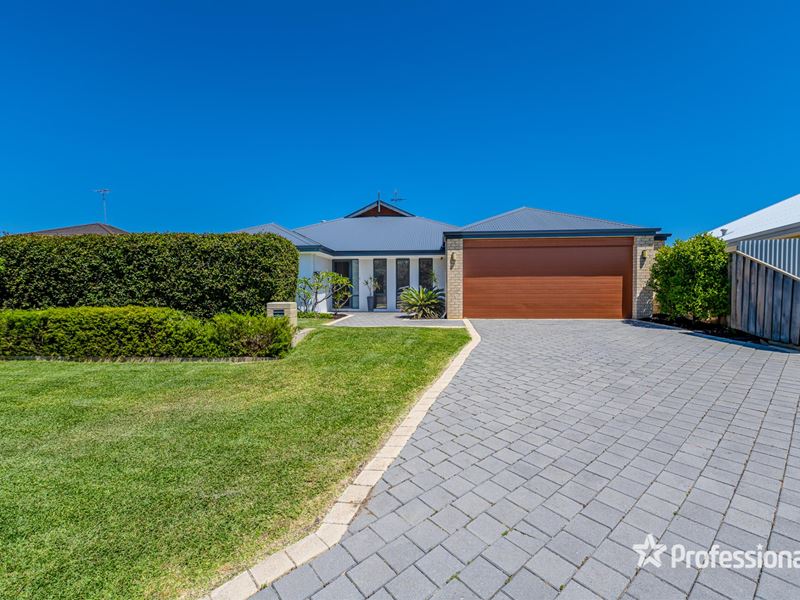 15 Karon Vista, Halls Head WA 6210