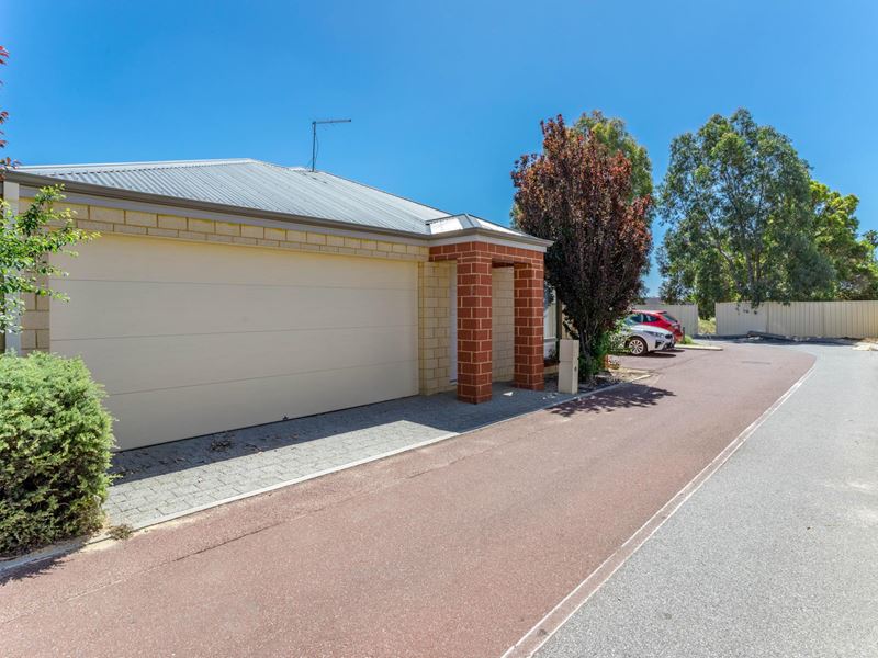 16 Yarran Street, Armadale WA 6112