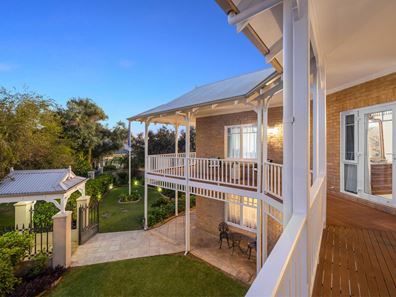 9 Shannon Rise, Mount Claremont WA 6010