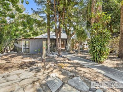 15 Dearle Street, Hamilton Hill WA 6163