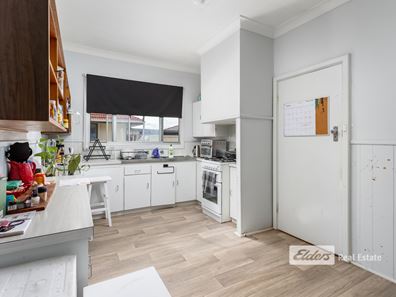 43 Hands Avenue, Carey Park WA 6230