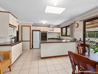 33 BASS ROAD, Bull Creek WA 6149