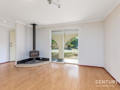6 Yulan Court, Huntingdale WA 6110