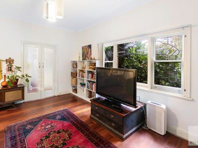 5 Victoria Street, Mount Melville WA 6330