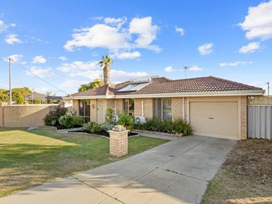 1 Hopkins Place, Waikiki WA 6169