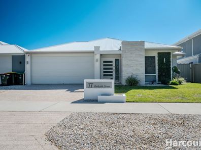 11 Parkside Street, Yanchep WA 6035