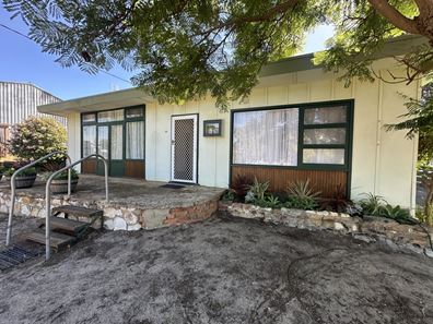66 Absolon Street, Dumbleyung WA 6350