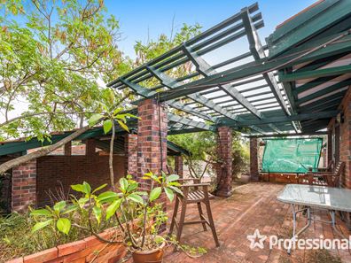 6/146 Gwenyfred Road, Kensington WA 6151
