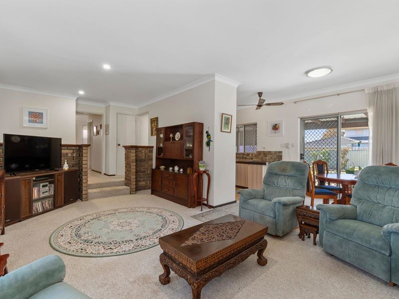 30 Glencairn Way, Parkwood WA 6147
