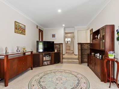 30 Glencairn Way, Parkwood WA 6147