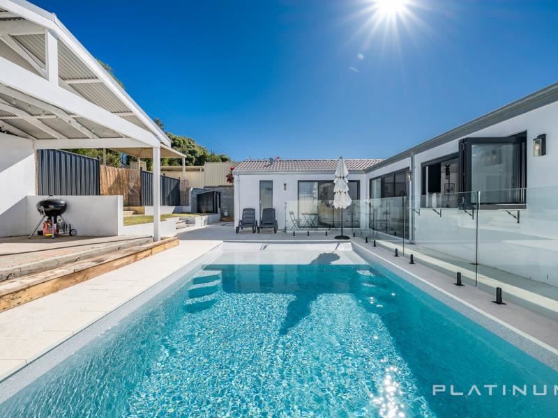 27 Macedon Place, Craigie