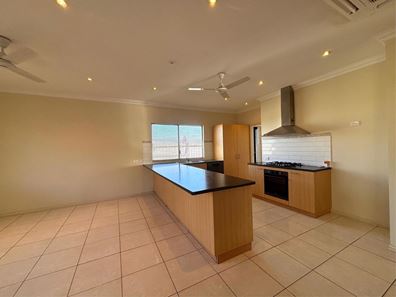 9 Muccan Close, South Hedland WA 6722