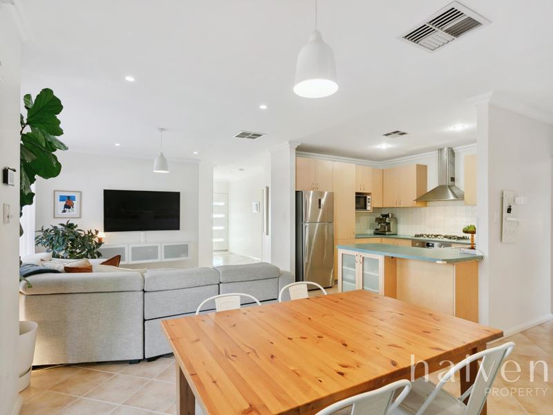 77 Sackville Terrace, Scarborough