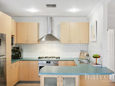 77 Sackville Terrace, Scarborough WA 6019