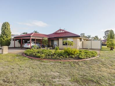 16 Mammoth Court, Ballajura WA 6066