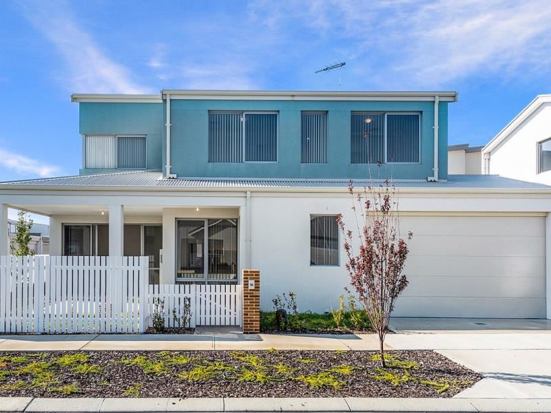 16 Ametrine Street, Treeby