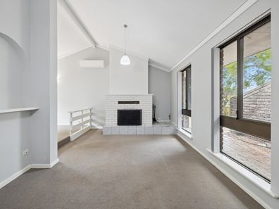 4 Hilarion Road, Duncraig WA 6023