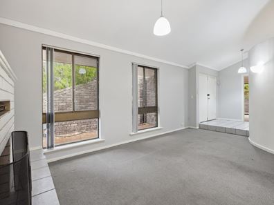 4 Hilarion Road, Duncraig WA 6023