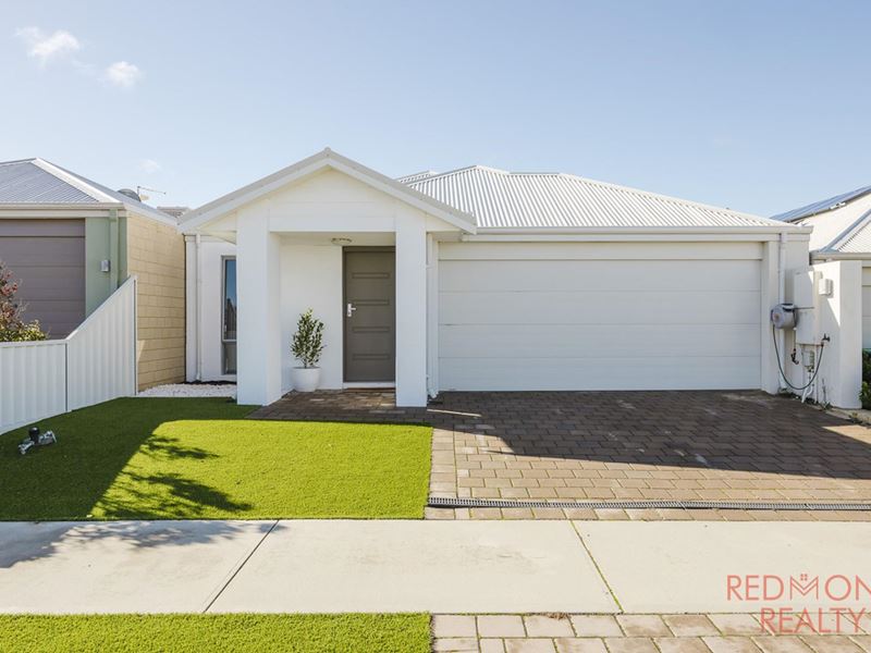 8 Aureate Way, Eglinton WA 6034