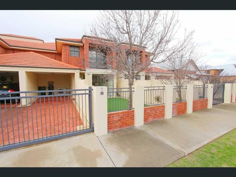 2/4 Lichfield Street, Victoria Park WA 6100