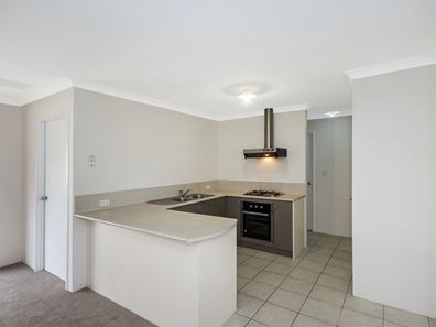 8/6 Gold Court, Maddington WA 6109